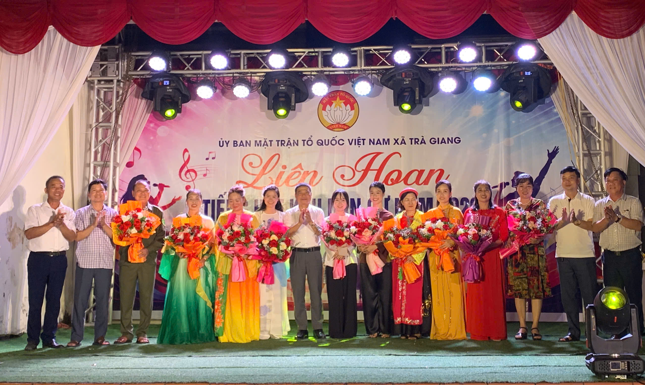 UB MTTQ Việt Nam xã Trà Giang tổ chức liên hoan tiếng hát khu dân cư năm 2026