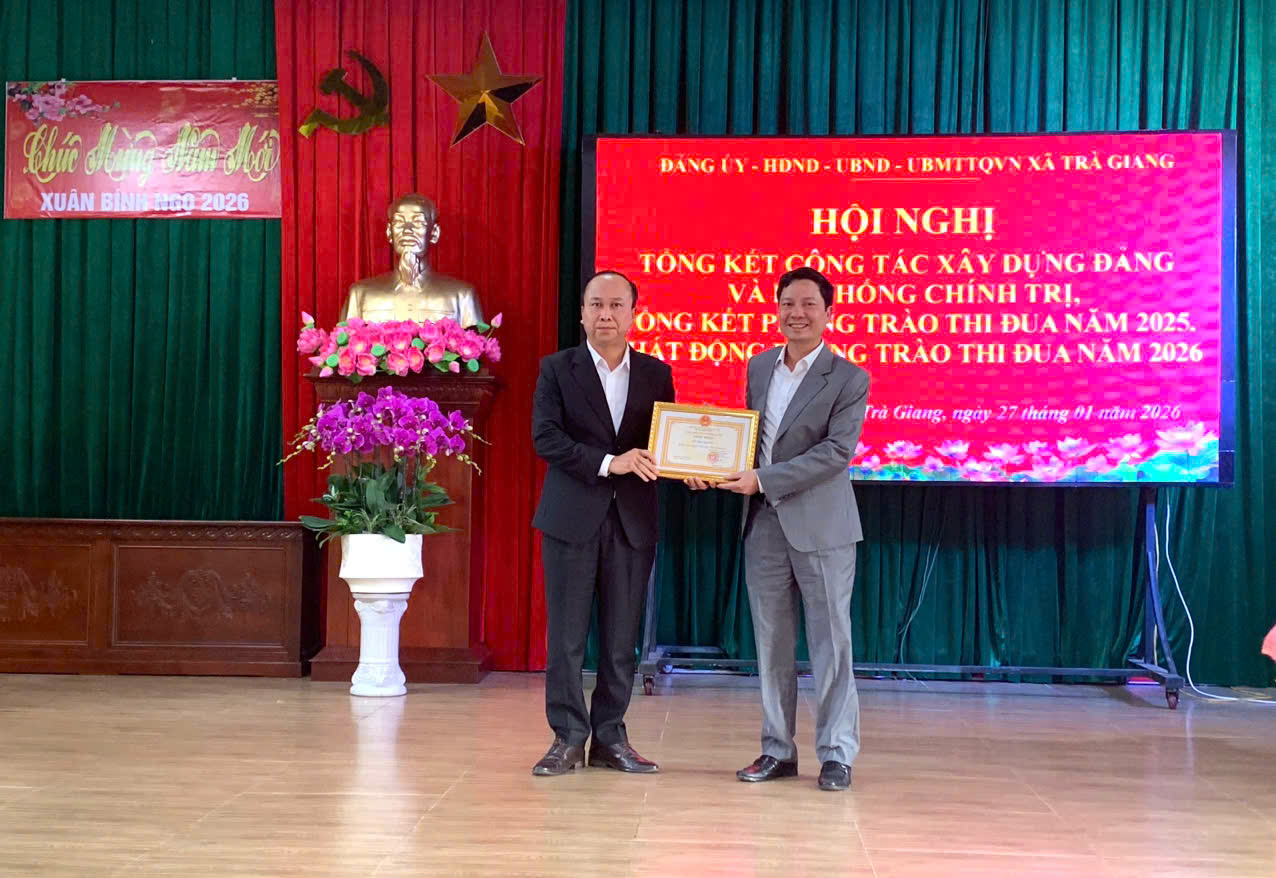 Đảng ủy, UBND xã tổ chức Hội nghị tổng kết công tác xây dựng Đảng và hệ thống chính trị, tổng kết phong trào thi đua  năm 2025 và triển khai nhiệm vụ năm 2026