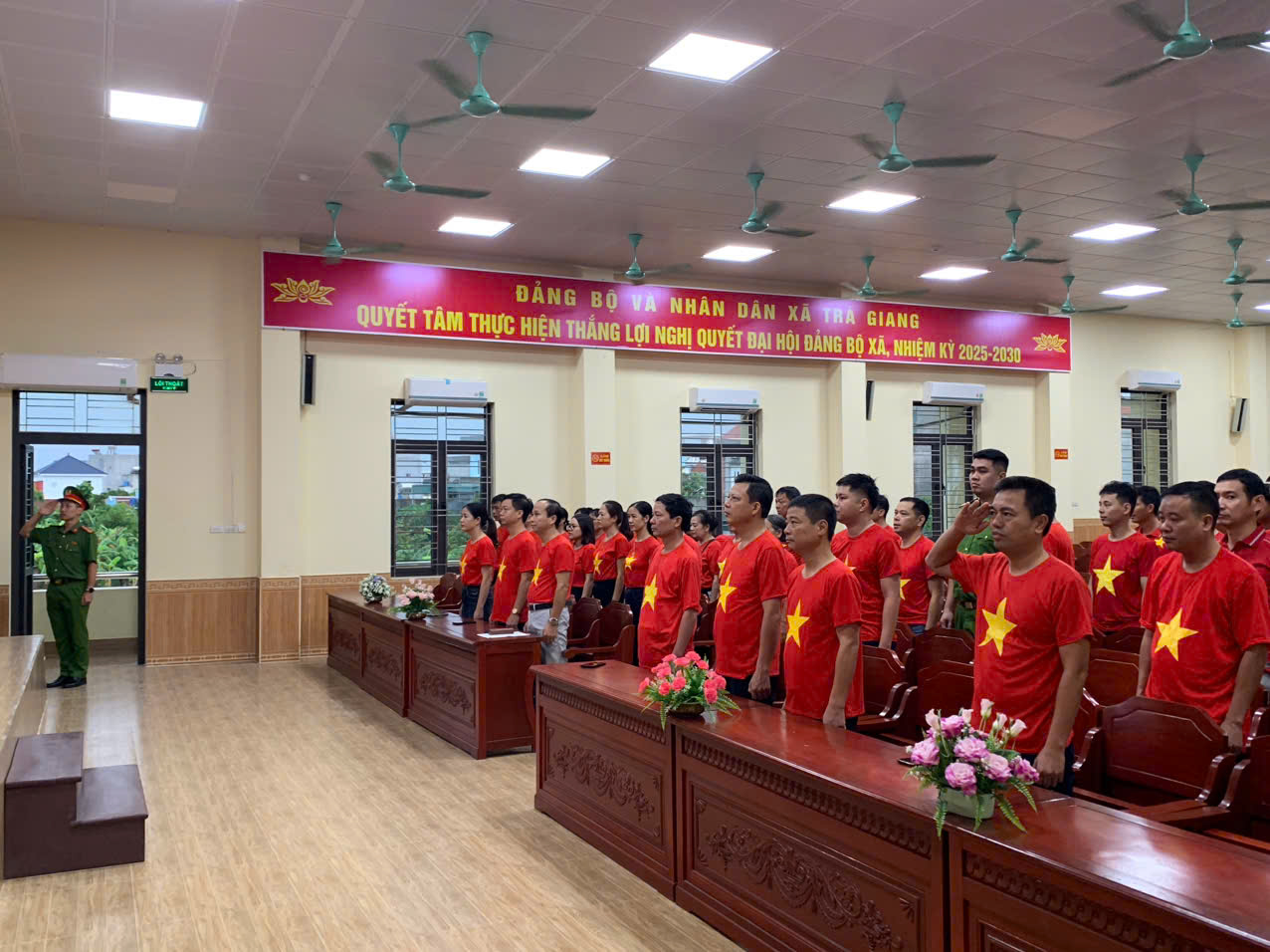 Đảng uỷ, UBND xã Trà Giang tổ chức chương trình hưởng ứng các hoạt động phong trào “Cùng Việt Nam tiến bước”