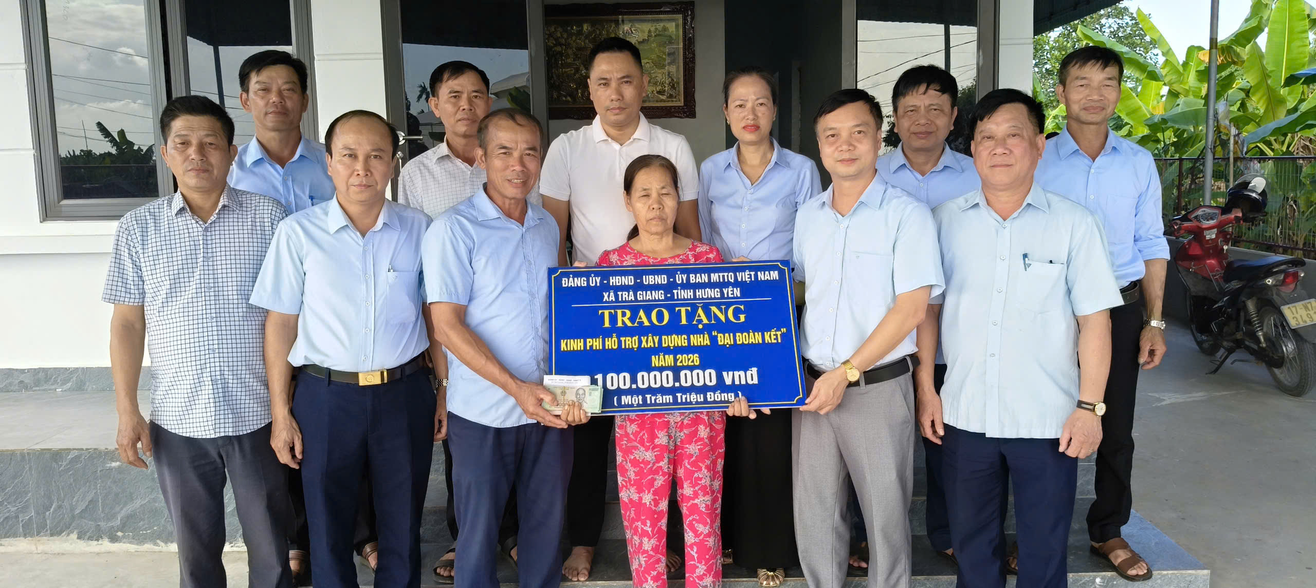 Xã Trà Giang trao kinh phí hỗ trợ xây dựng nhà “đại đoàn kết” năm 2026 